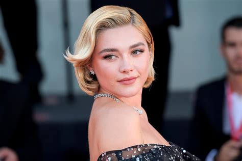 FLORENCE PUGH Nude .